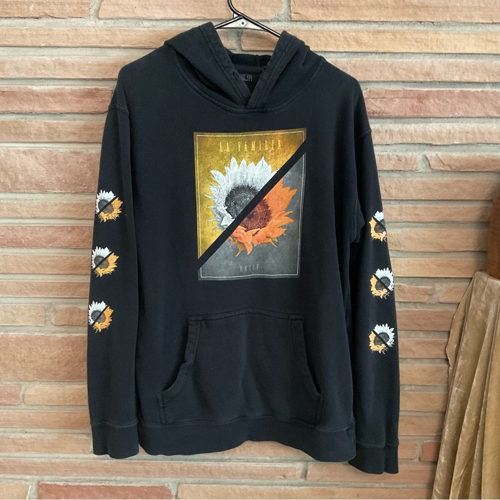 La Familia MMXIV Black Sunflower Hoodie Men’s Large